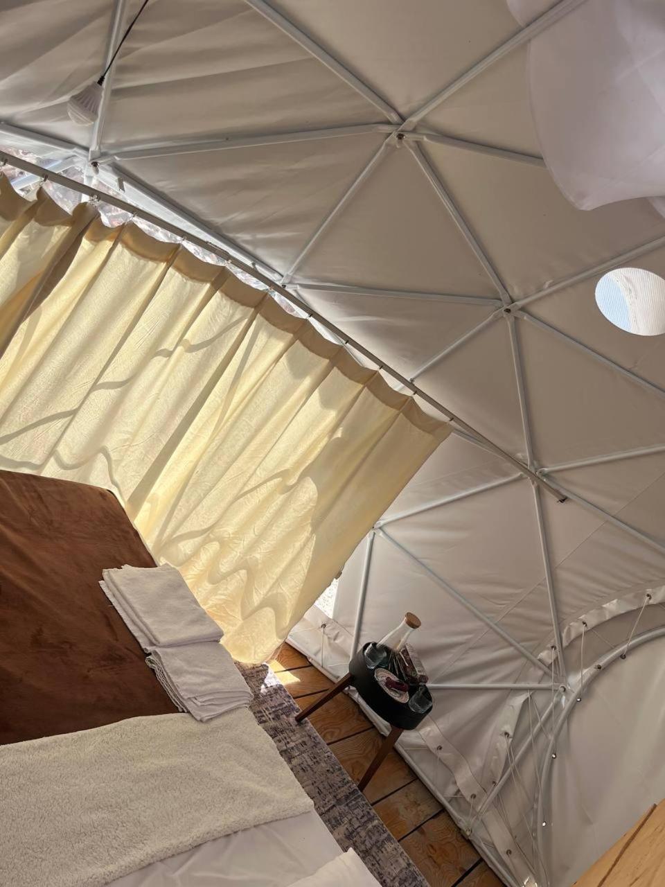 Отель Glamping Rose Радовичи Экстерьер фото